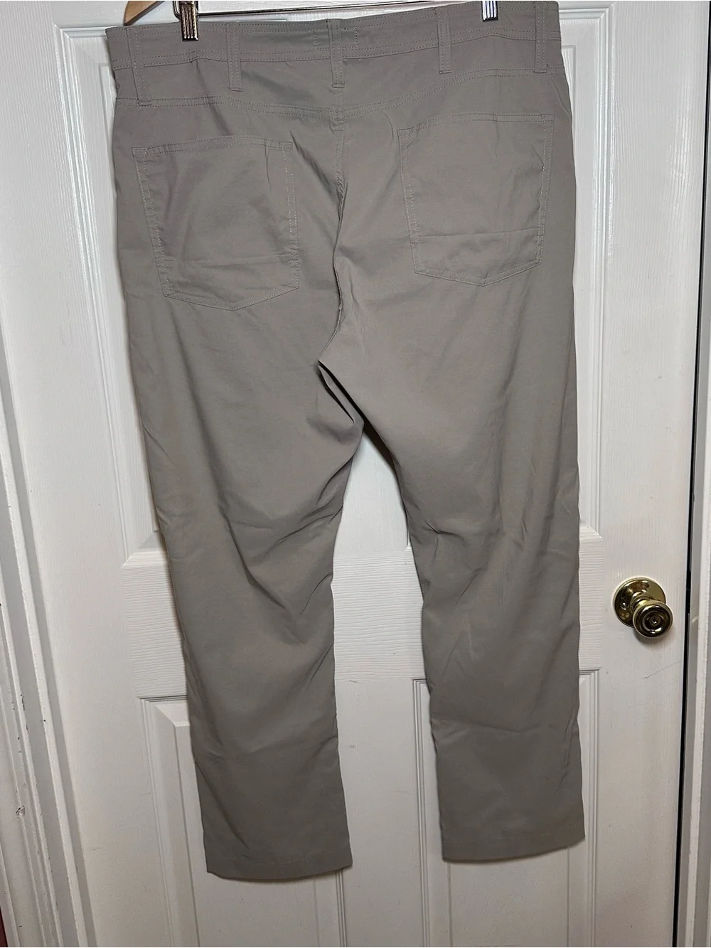 Chaps Men’s Slim Straight Performance Stretch Chinos Khakis Size 38x32 Golf